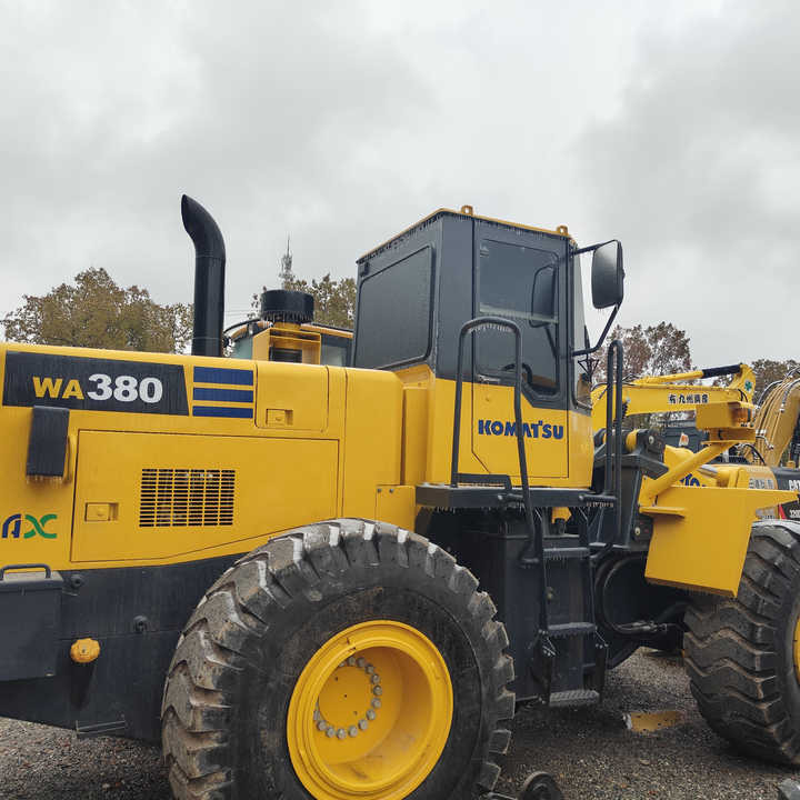Used komatsu WA380-3 Wheel Loader Hot Sale Original Japan Brand Koamtsu Wheel Loader for Sale - Cargadora de ruedas: foto 1 Used komatsu WA380-3 Wheel Loader Hot Sale Original Japan Brand Koamtsu Wheel Loader for Sale - Cargadora de ruedas: foto 1