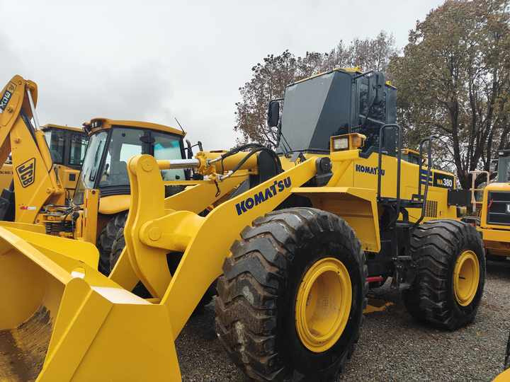 Used komatsu WA380-3 Wheel Loader Hot Sale Original Japan Brand Koamtsu Wheel Loader for Sale - Cargadora de ruedas: foto 5 Used komatsu WA380-3 Wheel Loader Hot Sale Original Japan Brand Koamtsu Wheel Loader for Sale - Cargadora de ruedas: foto 5