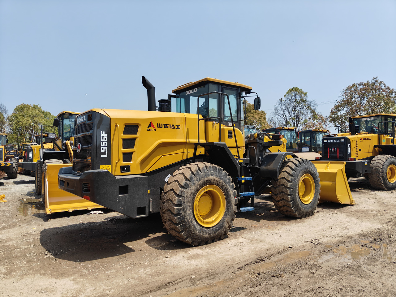 WHEEL LOADER USED Loaders SDLG LG956F WHEEL LOADER in China Machines for Sale - Cargadora de ruedas: foto 2 WHEEL LOADER USED Loaders SDLG LG956F WHEEL LOADER in China Machines for Sale - Cargadora de ruedas: foto 2