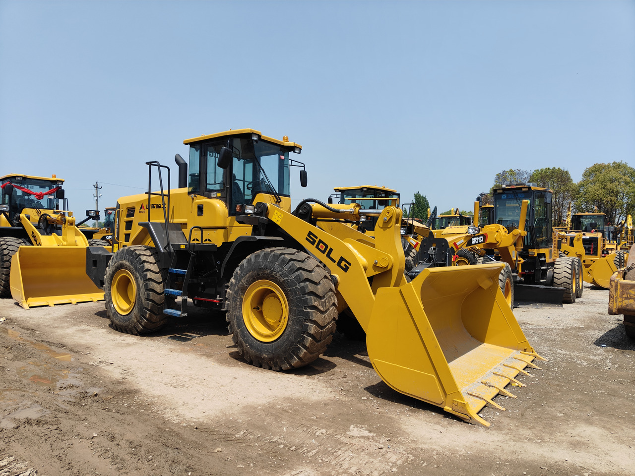 WHEEL LOADER USED Loaders SDLG LG956F WHEEL LOADER in China Machines for Sale - Cargadora de ruedas: foto 1 WHEEL LOADER USED Loaders SDLG LG956F WHEEL LOADER in China Machines for Sale - Cargadora de ruedas: foto 1