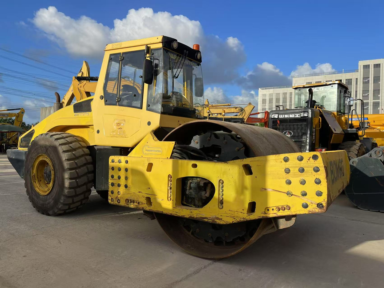 BOMAG BW226 - Apisonadora de asfalto: foto 2 BOMAG BW226 - Apisonadora de asfalto: foto 2