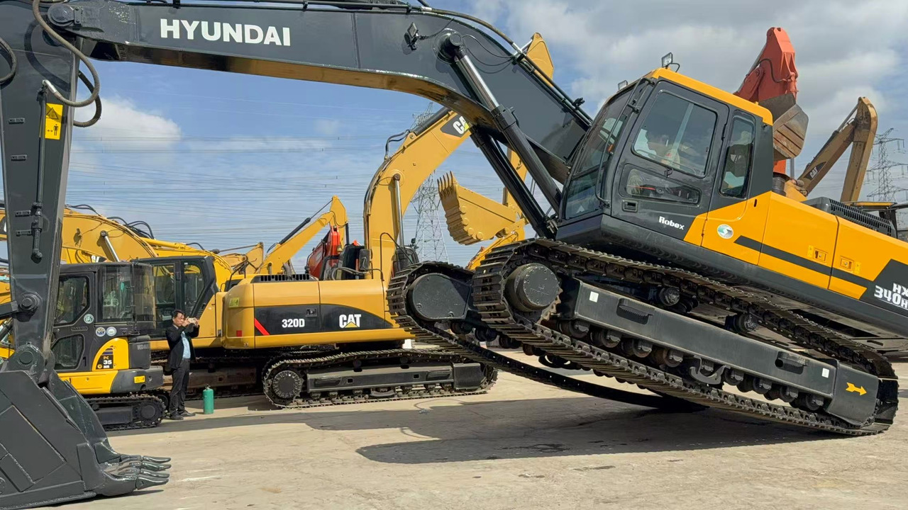 HYUNDAI HX340HD - Excavadora de cadenas: foto 1 HYUNDAI HX340HD - Excavadora de cadenas: foto 1