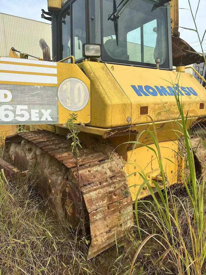 KOMATSU D65EX - Bulldozer: foto 1 KOMATSU D65EX - Bulldozer: foto 1