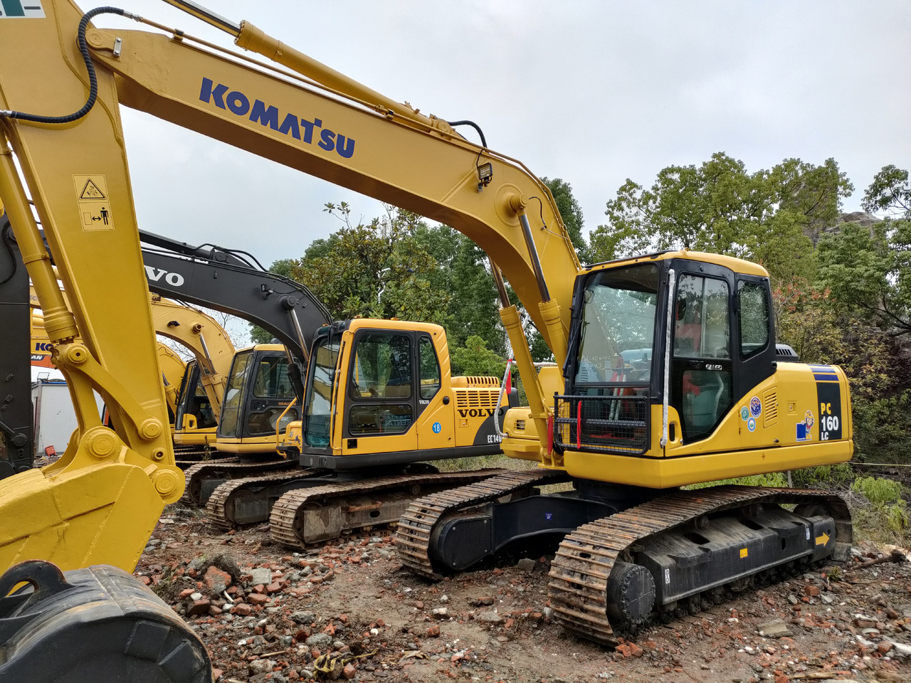 KOMATSU PC160-7 - Excavadora de cadenas: foto 3 KOMATSU PC160-7 - Excavadora de cadenas: foto 3