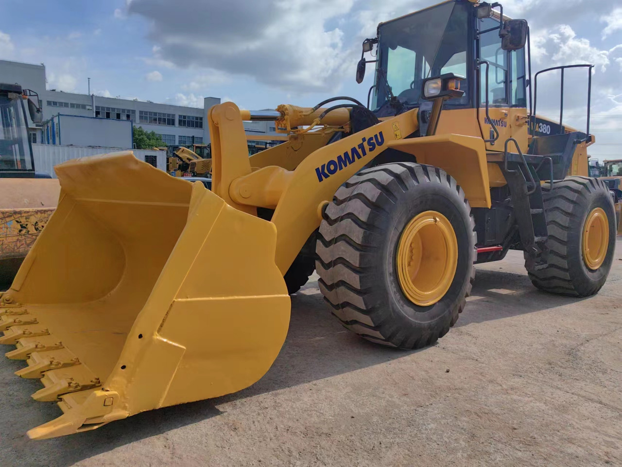 KOMATSU WA380-6 - Cargadora de ruedas: foto 5 KOMATSU WA380-6 - Cargadora de ruedas: foto 5