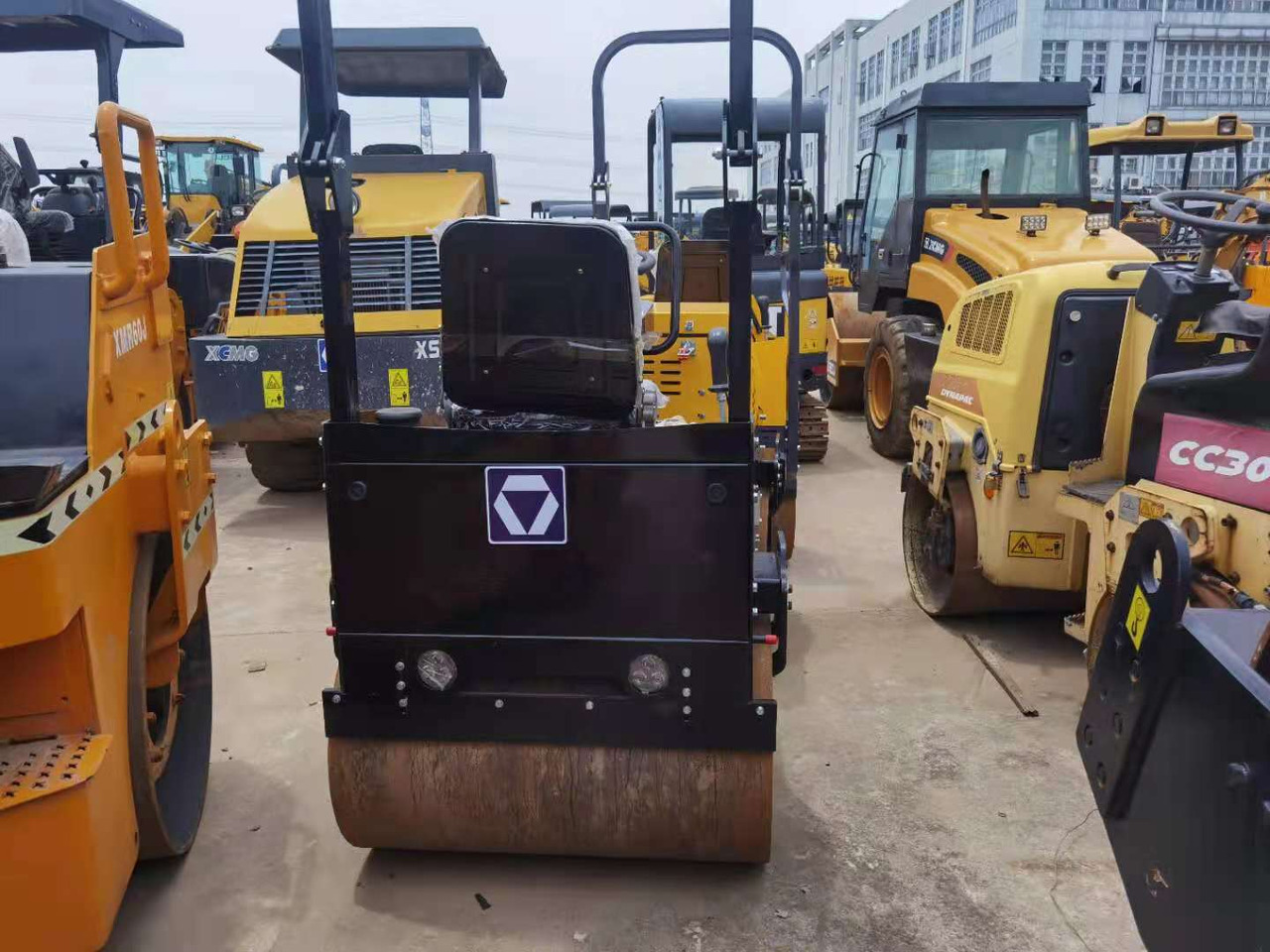 XCMG YZC5 - Apisonadora de asfalto: foto 3 XCMG YZC5 - Apisonadora de asfalto: foto 3