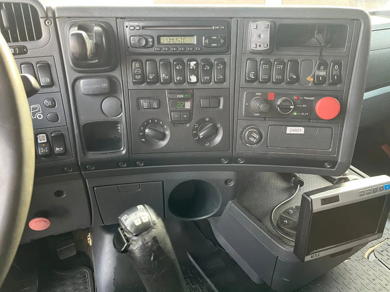 Arrendamiento de Scania R580 V8 6x4 Scania R580 V8 6x4: foto 17