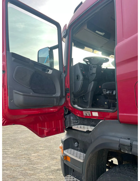 Arrendamiento de Scania R580 V8 6x4 Scania R580 V8 6x4: foto 13