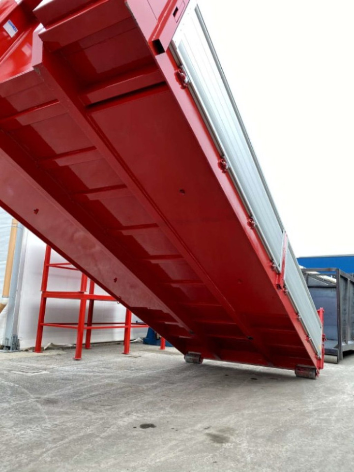 CONTAINER SCARRABILE NUOVO A PIANALE - Contenedor de gancho: foto 4 CONTAINER SCARRABILE NUOVO A PIANALE - Contenedor de gancho: foto 4