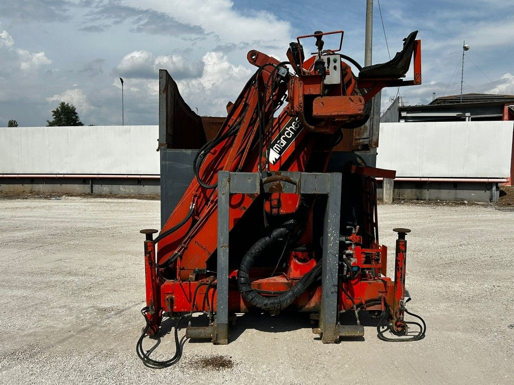 CONTAINER SCARRABILE USATO A CIELO APERTO CON GRU - Contenedor de gancho: foto 2 CONTAINER SCARRABILE USATO A CIELO APERTO CON GRU - Contenedor de gancho: foto 2