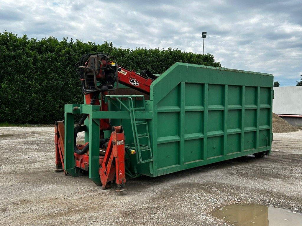 CONTAINER SCARRABILE USATO A CIELO APERTO + GRU - Contenedor de gancho: foto 1 CONTAINER SCARRABILE USATO A CIELO APERTO + GRU - Contenedor de gancho: foto 1