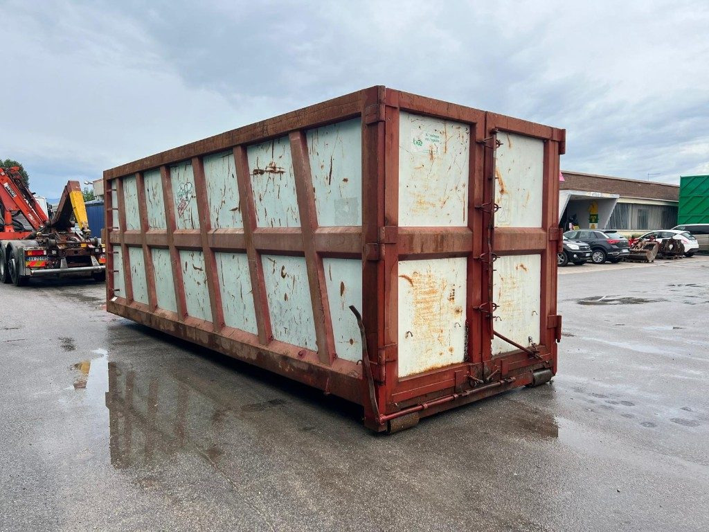 CONTAINER SCARRABILE USATO A CIELO APERTO - Contenedor de gancho: foto 2 CONTAINER SCARRABILE USATO A CIELO APERTO - Contenedor de gancho: foto 2