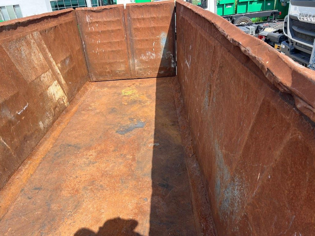 CONTAINER SCARRABILE USATO A CIELO APERTO - Contenedor de gancho: foto 5 CONTAINER SCARRABILE USATO A CIELO APERTO - Contenedor de gancho: foto 5