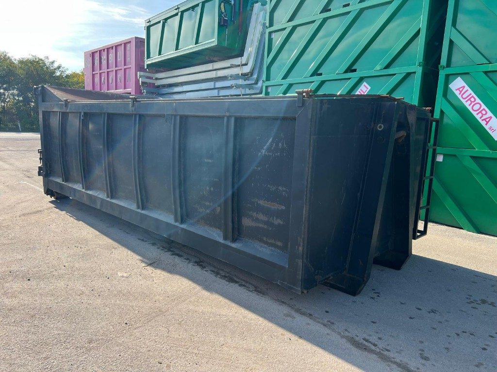 CONTAINER SCARRABILE USATO PER INGOMBRANTI - Contenedor de gancho: foto 4 CONTAINER SCARRABILE USATO PER INGOMBRANTI - Contenedor de gancho: foto 4