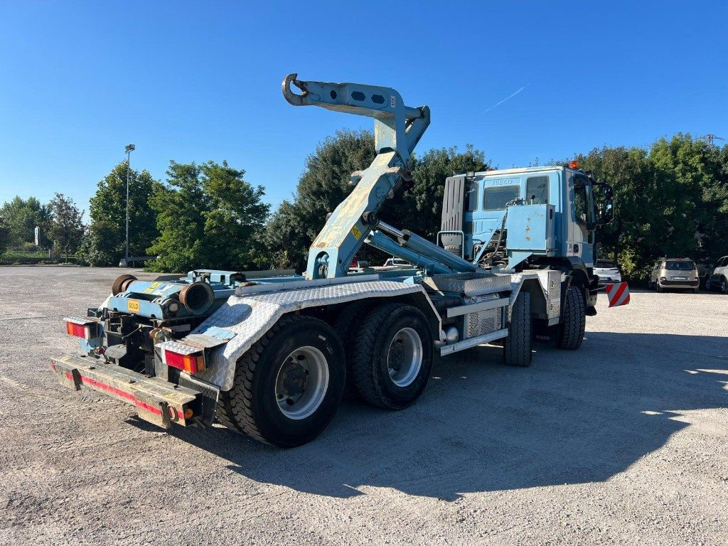 Arrendamiento de IVECO TRAKKER 450 SCARRABILE IVECO TRAKKER 450 SCARRABILE: foto 6 Arrendamiento de IVECO TRAKKER 450 SCARRABILE IVECO TRAKKER 450 SCARRABILE: foto 6