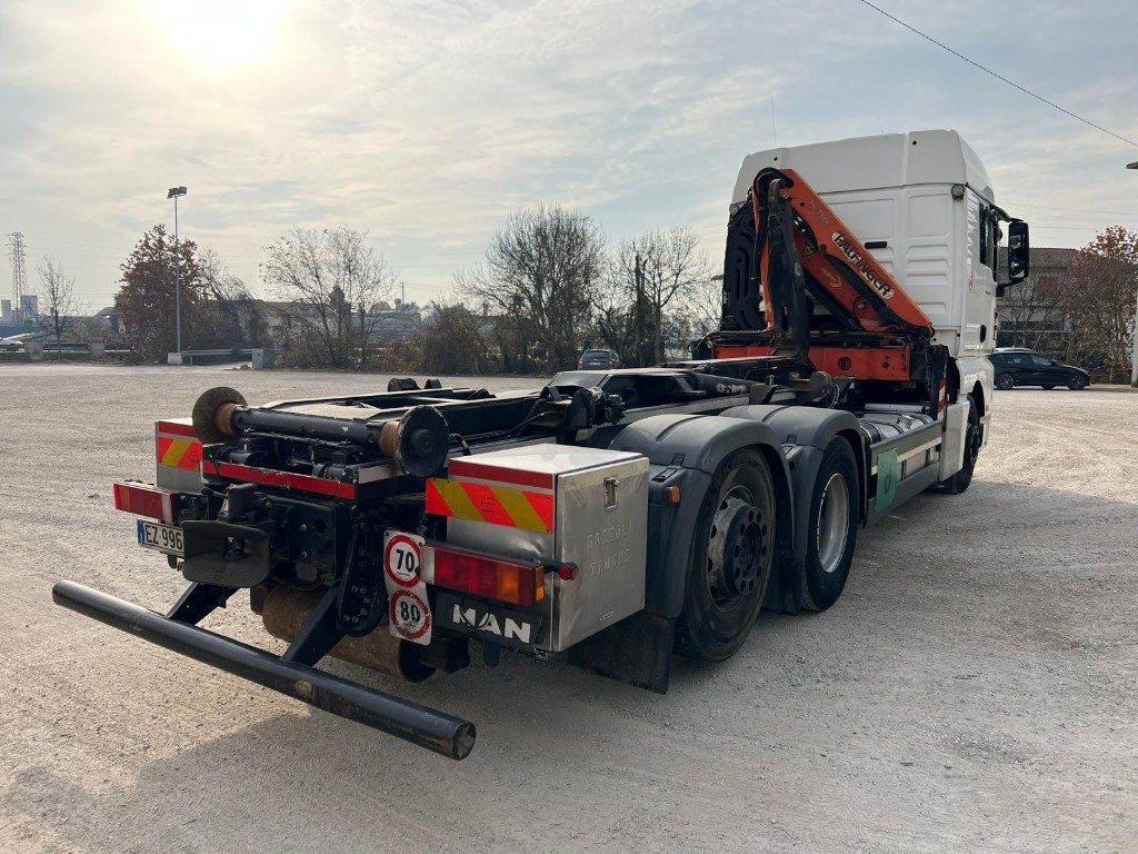 Camión multibasculante MAN TGX 26.480 SCARRABILE CON GRU DIETRO CABINA: foto 6
