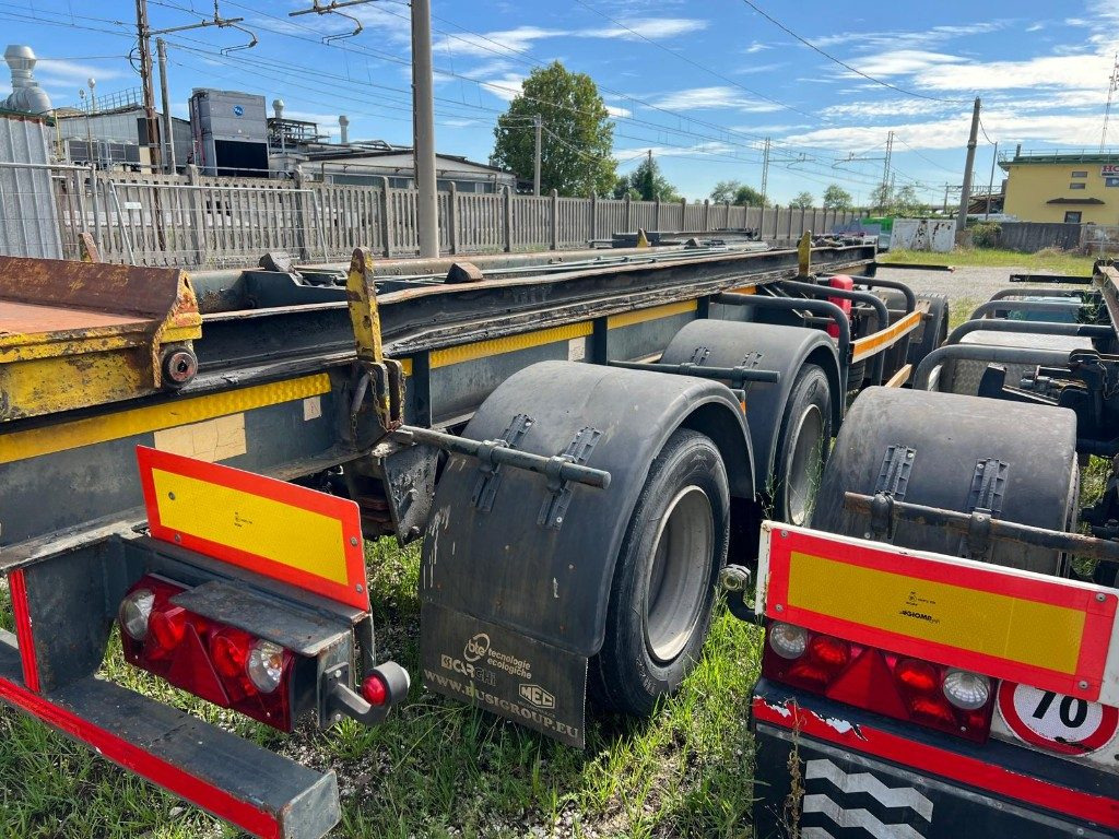 PIACENZA RIMORCHIO PIACENZA SCARRABILE BALESTRATO - Remolque multilift/ Portacontenedores de cadenas: foto 5 PIACENZA RIMORCHIO PIACENZA SCARRABILE BALESTRATO - Remolque multilift/ Portacontenedores de cadenas: foto 5