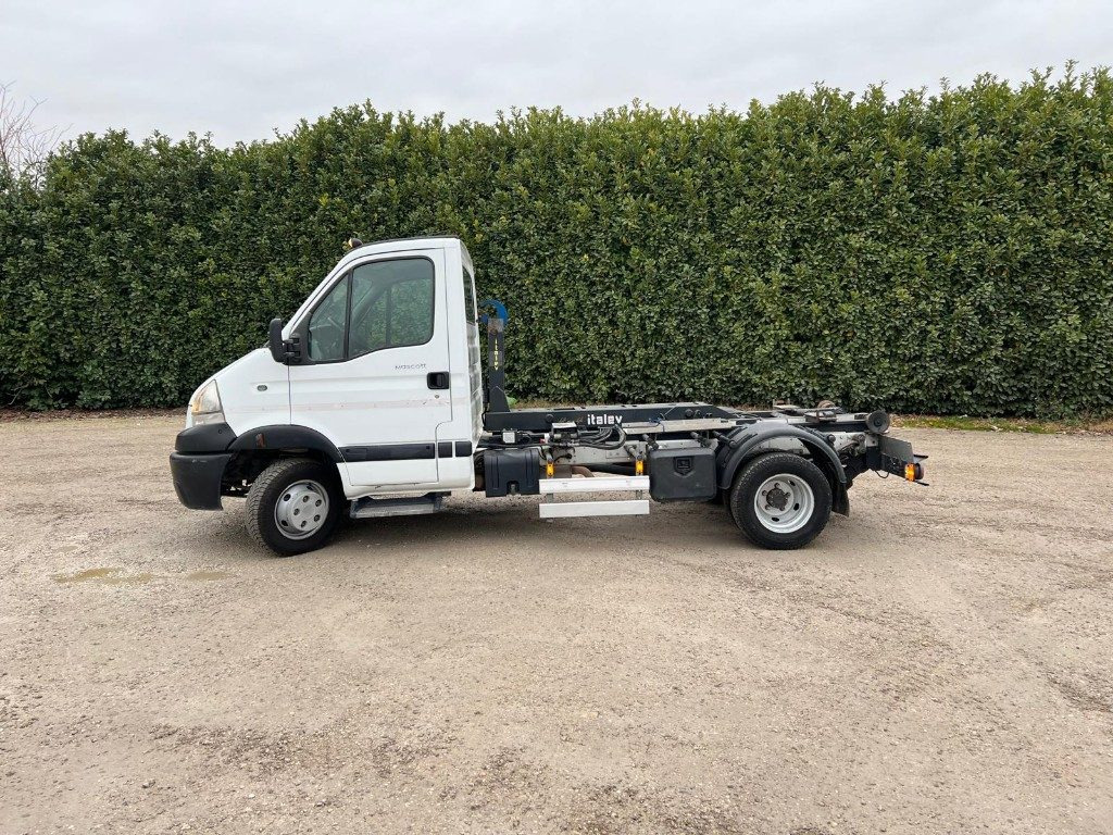 RENAULT MASCOTT SCARRABILE - Camión multibasculante: foto 1 RENAULT MASCOTT SCARRABILE - Camión multibasculante: foto 1