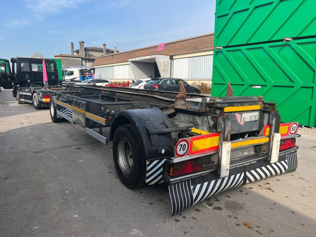 ZORZI RIMORCHIO ZORZI 20R075 SCARRABILE PNEUMATICO - Remolque multilift/ Portacontenedores de cadenas: foto 1 ZORZI RIMORCHIO ZORZI 20R075 SCARRABILE PNEUMATICO - Remolque multilift/ Portacontenedores de cadenas: foto 1