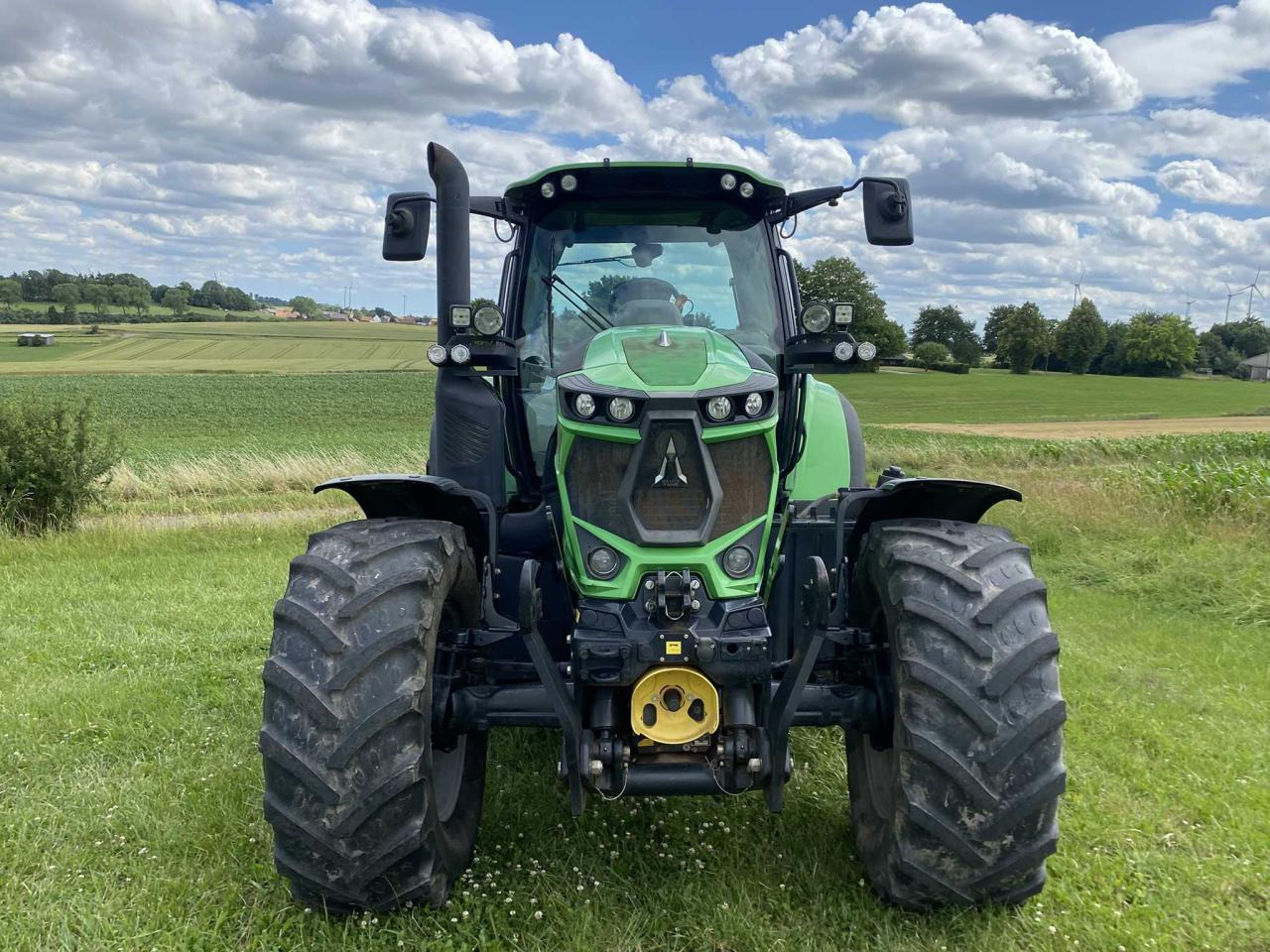 Arrendamiento de Deutz-Fahr 6155 Agrotron Deutz-Fahr 6155 Agrotron: foto 8 Arrendamiento de Deutz-Fahr 6155 Agrotron Deutz-Fahr 6155 Agrotron: foto 8