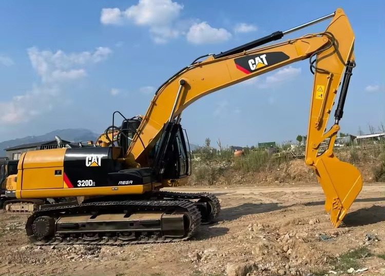 CATERPILLAR Crawler excavator Used excavator cat320 Japan brand Used CAT 320 Excavator Caterpillar 320D Crawler Excavator CAT320 used digger for sale - Excavadora de cadenas: foto 4 CATERPILLAR Crawler excavator Used excavator cat320 Japan brand Used CAT 320 Excavator Caterpillar 320D Crawler Excavator CAT320 used digger for sale - Excavadora de cadenas: foto 4
