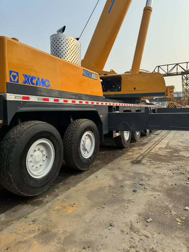 Arrendamiento de XCMG QAY240 XCT240 XCA240 QY240K 240 ton 250 ton 300 ton 260 ton 200 ton 220 ton crane XCMG QAY240 XCT240 XCA240 QY240K 240 ton 250 ton 300 ton 260 ton 200 ton 220 ton crane: foto 7