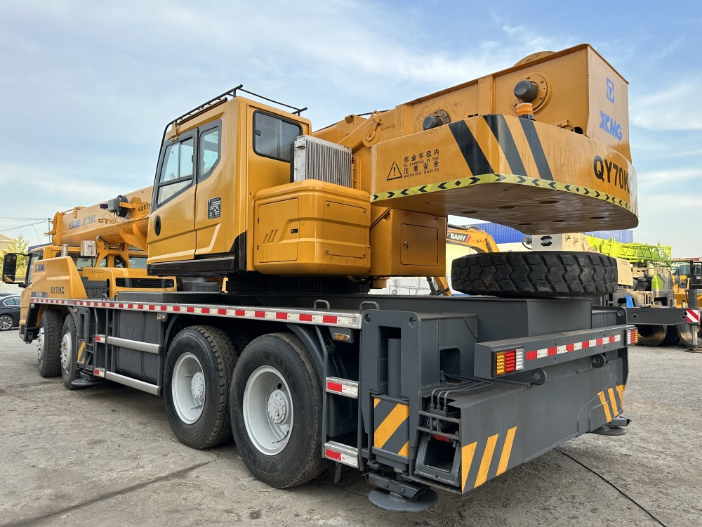 XCMG qy70kc xct75 qy75kc 70ton 75 ton 80 ton 85 ton 90 ton 100 ton 110 ton 130 ton truck crane - Autogrúa: foto 3 XCMG qy70kc xct75 qy75kc 70ton 75 ton 80 ton 85 ton 90 ton 100 ton 110 ton 130 ton truck crane - Autogrúa: foto 3