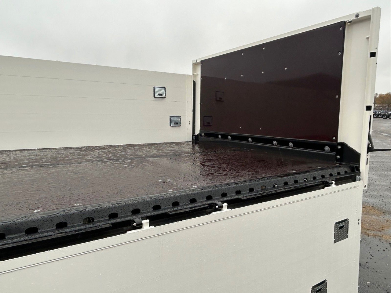 Krone AZP 18 eL42-BS Baustoff NEU - Remolque plataforma/ Caja abierta: foto 5 Krone AZP 18 eL42-BS Baustoff NEU - Remolque plataforma/ Caja abierta: foto 5