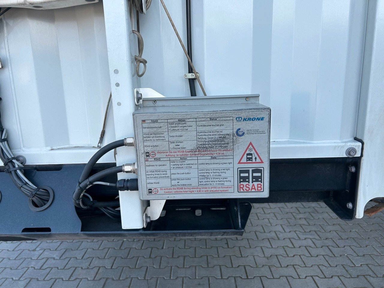 Semirremolque lona Krone SDP27 | Liftachse, Palettenkasten, Iceprotect: foto 13