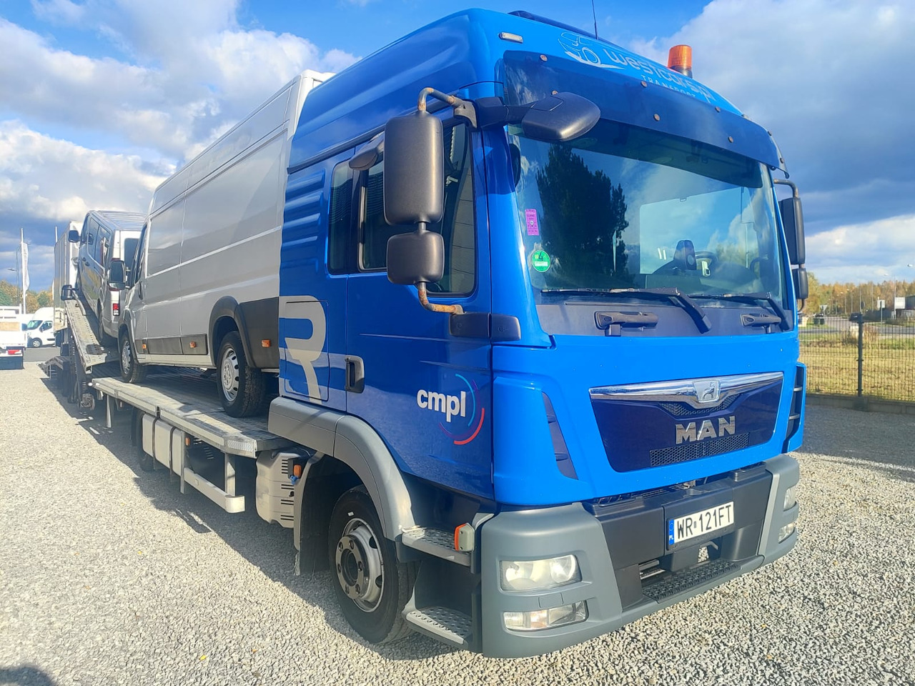 MAN TGL - Camión portavehículos: foto 4 MAN TGL - Camión portavehículos: foto 4