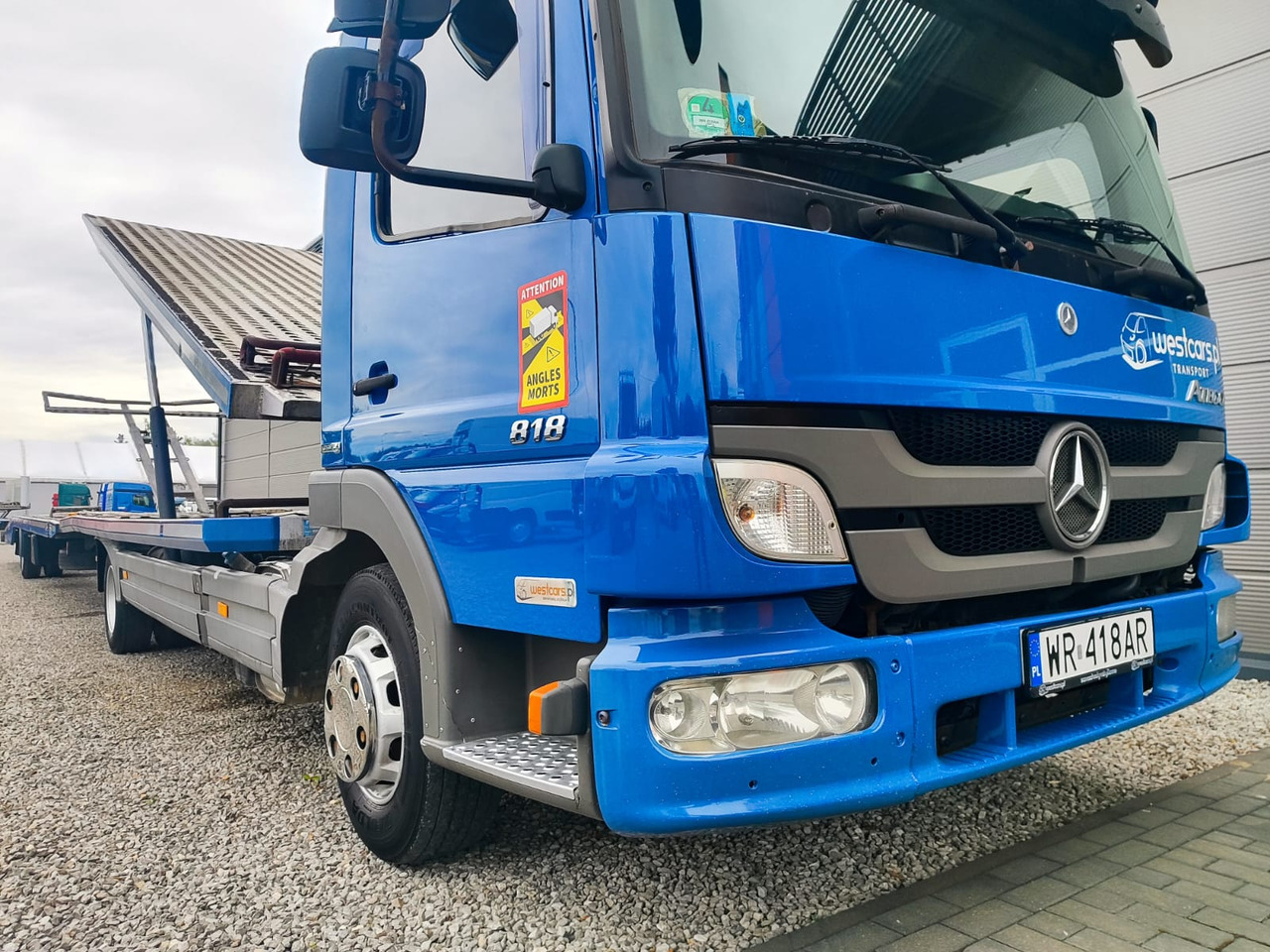 MERCEDES-BENZ ATEGO - Camión portavehículos: foto 3 MERCEDES-BENZ ATEGO - Camión portavehículos: foto 3