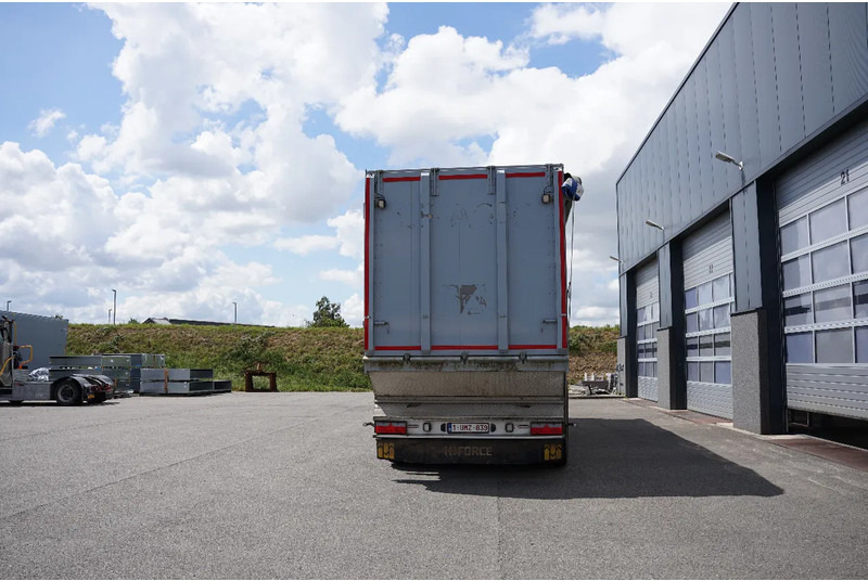 Kraker CF Agri Truck and Tractor 2 steering axle - Semirremolque piso movil: foto 3 Kraker CF Agri Truck and Tractor 2 steering axle - Semirremolque piso movil: foto 3