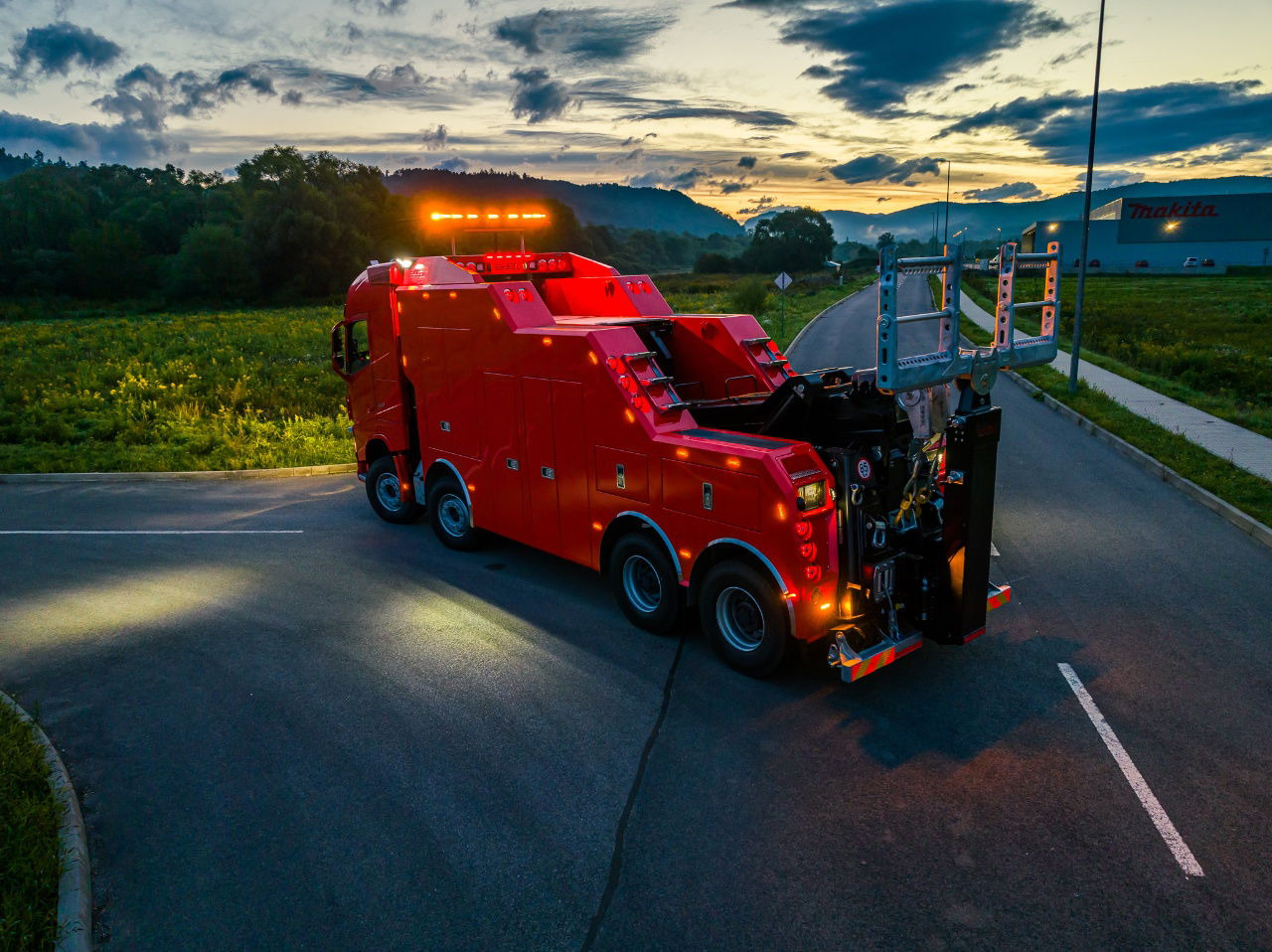 Volvo FH NEW ER4120 5 winches T-REX Volvo FH 540 8x4 WB6,0 White or RED - Grua de remolque autos: foto 3 Volvo FH NEW ER4120 5 winches T-REX Volvo FH 540 8x4 WB6,0 White or RED - Grua de remolque autos: foto 3