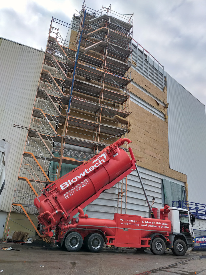 MERCEDES-BENZ Naaktgeboren Vacu-Press 8000 High-Lift V2A less km+hours! - Limpieza de alcantarillado: foto 3 MERCEDES-BENZ Naaktgeboren Vacu-Press 8000 High-Lift V2A less km+hours! - Limpieza de alcantarillado: foto 3