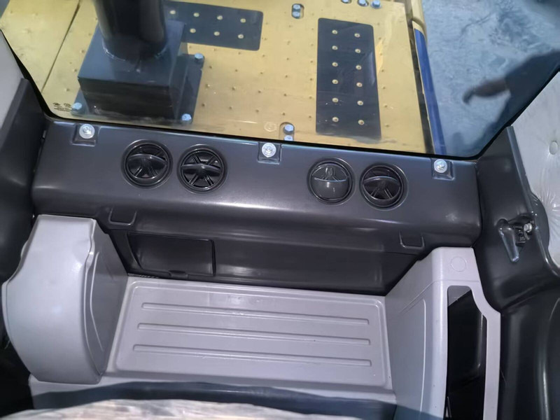 Excavadora de cadenas Komatsu PC240LC-8: foto 15 Excavadora de cadenas Komatsu PC240LC-8: foto 15