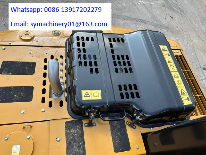 Excavadora de cadenas Sany SY135C: foto 8
