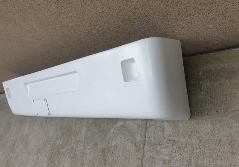 Zderzak tylny MERCEDES 350 TOURISMO Mercedes-Benz 350 Tourismo - Parachoques para Autobús: foto 1 Zderzak tylny MERCEDES 350 TOURISMO Mercedes-Benz 350 Tourismo - Parachoques para Autobús: foto 1