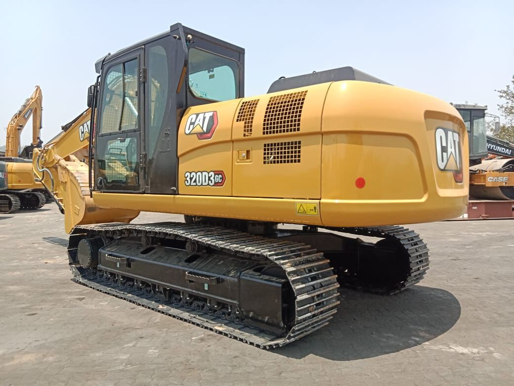 New Caterpillar 320D3GC tracked excavator - Excavadora de cadenas: foto 4 New Caterpillar 320D3GC tracked excavator - Excavadora de cadenas: foto 4