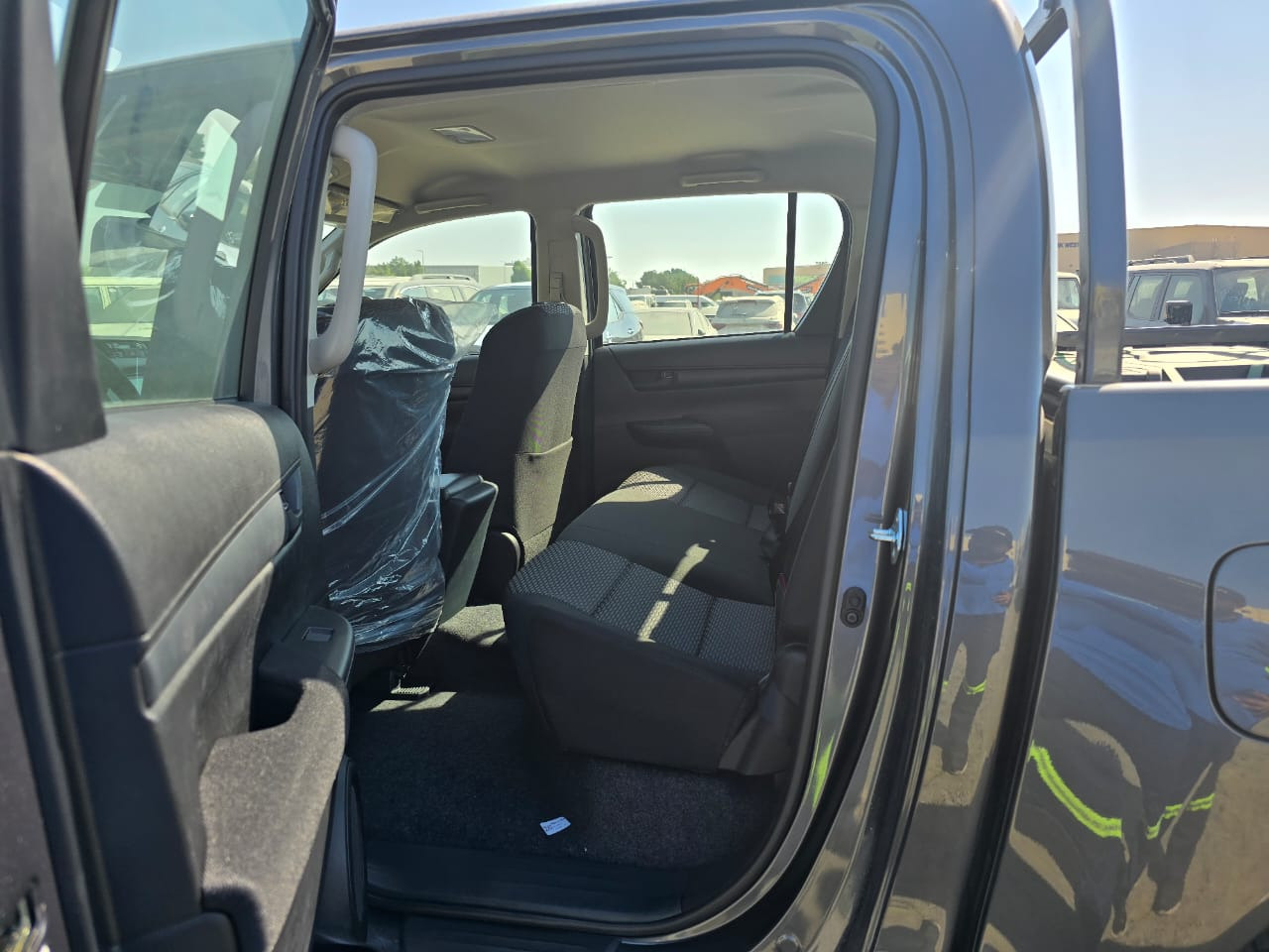 TOYOTA HILUX ACTIVE DOUBLE CAB - Pick-up, Furgoneta combi: foto 3 TOYOTA HILUX ACTIVE DOUBLE CAB - Pick-up, Furgoneta combi: foto 3