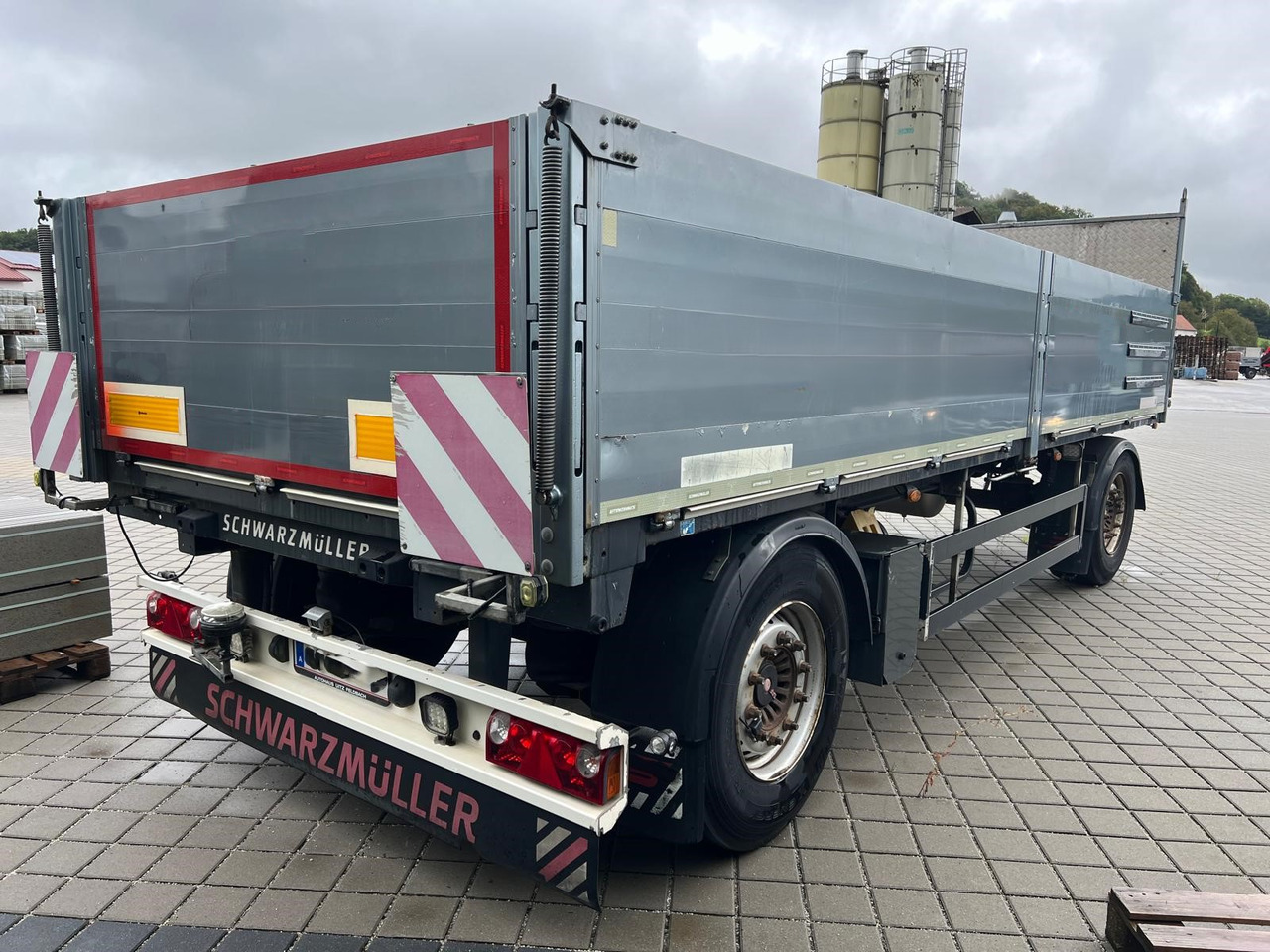 SCHWARZMÜLLER T- Serie  SK 18 - Remolque plataforma/ Caja abierta: foto 4 SCHWARZMÜLLER T- Serie  SK 18 - Remolque plataforma/ Caja abierta: foto 4