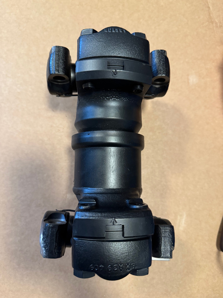 VOLVO VCE - Árbol de transmisión para Maquinaria de construcción: foto 1 VOLVO VCE - Árbol de transmisión para Maquinaria de construcción: foto 1