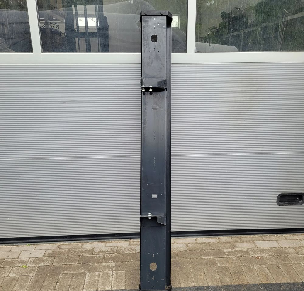 BELKA TYŁ ZDERZAK IVECO DAILY 5802852176 196CM - Parachoques para Furgoneta: foto 4 BELKA TYŁ ZDERZAK IVECO DAILY 5802852176 196CM - Parachoques para Furgoneta: foto 4