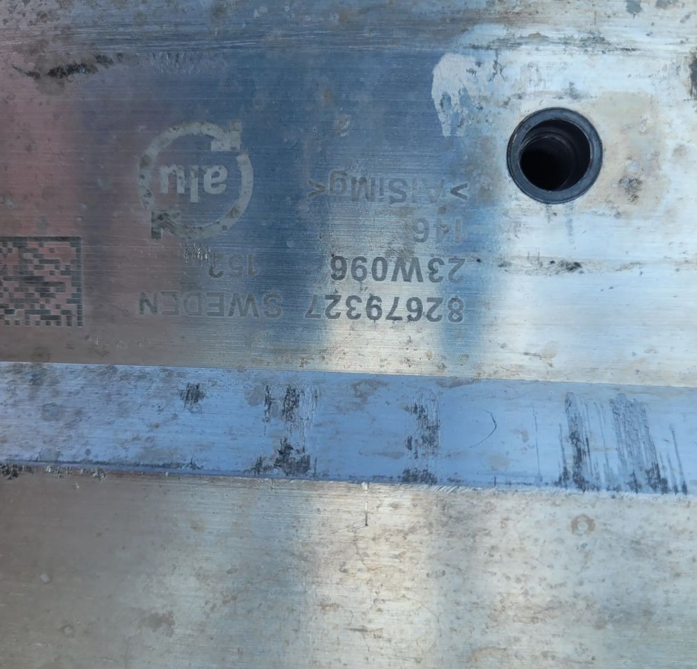 BELKA ZDERZAK RENAULT RANGE T GAMA 82679327 CHWALIM116 - Parachoques para Camión: foto 4 BELKA ZDERZAK RENAULT RANGE T GAMA 82679327 CHWALIM116 - Parachoques para Camión: foto 4