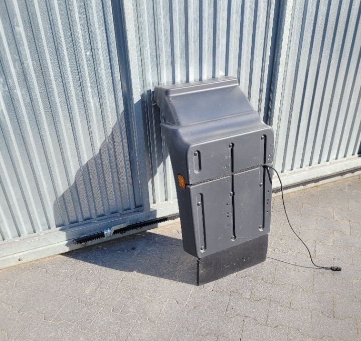 BLOTNIK MAN TGM LH NOWY ORYGINAL 81.61210-0521/0525 - Carrocería y exterior para Camión: foto 1 BLOTNIK MAN TGM LH NOWY ORYGINAL 81.61210-0521/0525 - Carrocería y exterior para Camión: foto 1