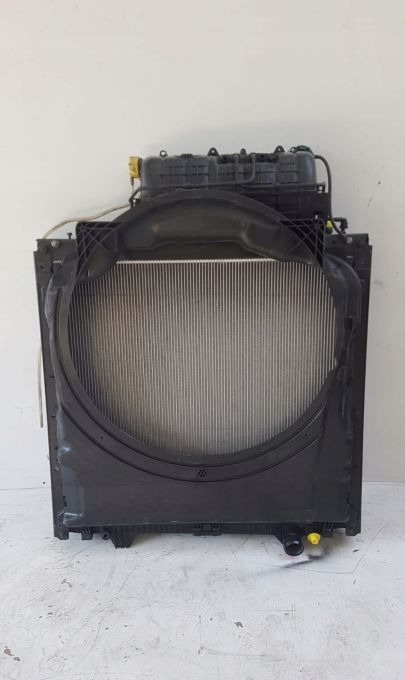 CHŁODNICE MAN TGS E6. MAHLE NOWY ORYGINAŁ 82CM. - Sistema de refrigeración para Camión: foto 1 CHŁODNICE MAN TGS E6. MAHLE NOWY ORYGINAŁ 82CM. - Sistema de refrigeración para Camión: foto 1