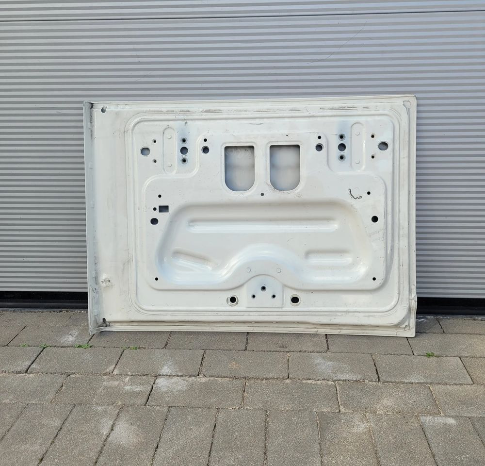DRZWI SCHOWKA LH VOLVO FH4 ORYGINAŁ CHWALIM116 - Puerta y piezas para Camión: foto 2 DRZWI SCHOWKA LH VOLVO FH4 ORYGINAŁ CHWALIM116 - Puerta y piezas para Camión: foto 2
