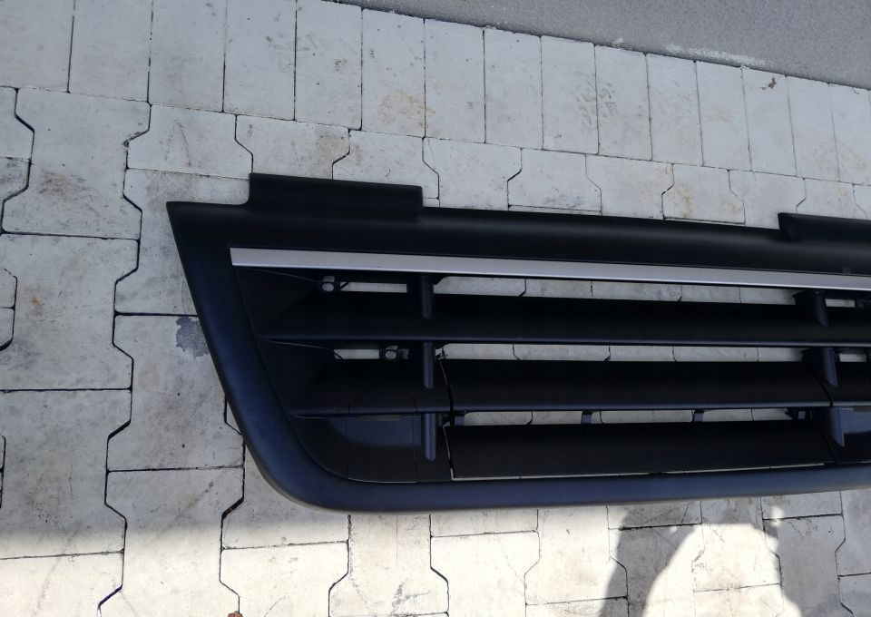GRILL ATRAPA DAF CF NOWY ORYGINAŁ 1784453 - Parrilla para Camión: foto 2 GRILL ATRAPA DAF CF NOWY ORYGINAŁ 1784453 - Parrilla para Camión: foto 2