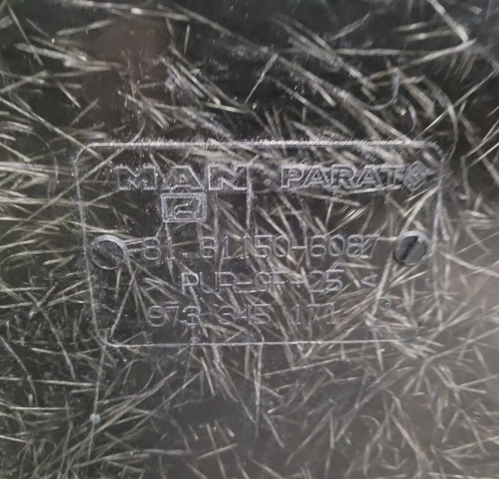 GRILL MAN TGL TGM EURO5 EEV ORYGINAŁ NOWY - Parrilla para Camión: foto 3 GRILL MAN TGL TGM EURO5 EEV ORYGINAŁ NOWY - Parrilla para Camión: foto 3