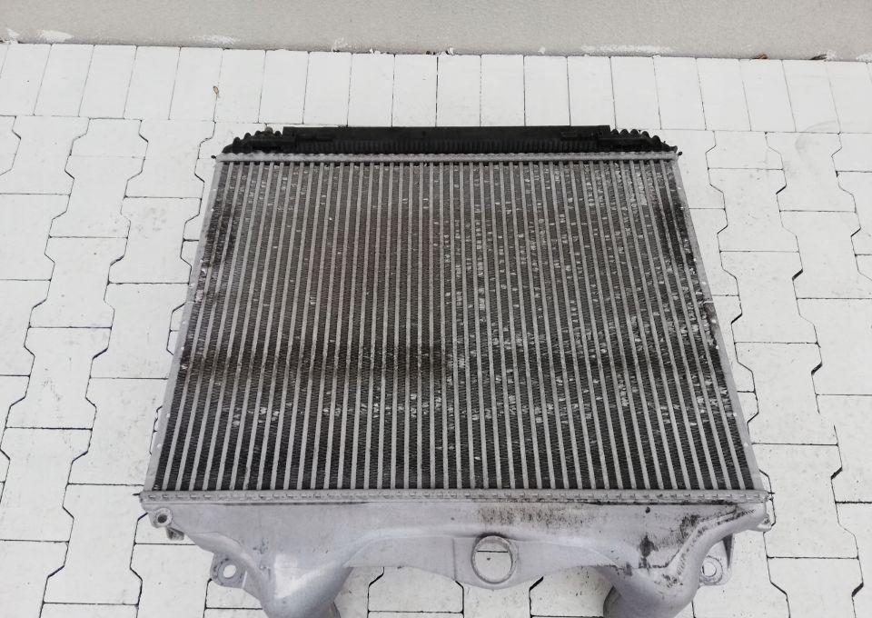 INTERCOOLER CHŁODNICA POWIETRZA MAN TGS TGA LX - Intercooler: foto 2 INTERCOOLER CHŁODNICA POWIETRZA MAN TGS TGA LX - Intercooler: foto 2