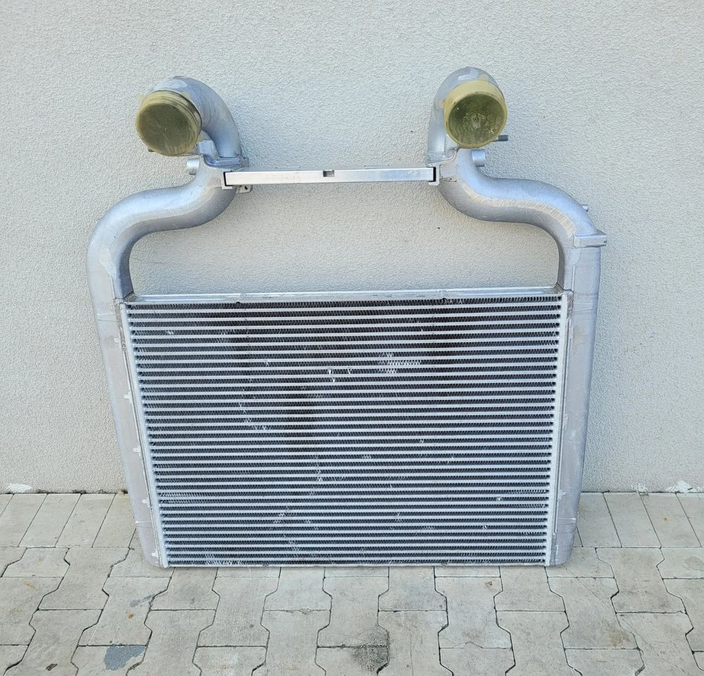 INTERCOOLER DAF XF 106 ORYGINAŁ 2021R 2125897 - Intercooler para Camión: foto 1 INTERCOOLER DAF XF 106 ORYGINAŁ 2021R 2125897 - Intercooler para Camión: foto 1
